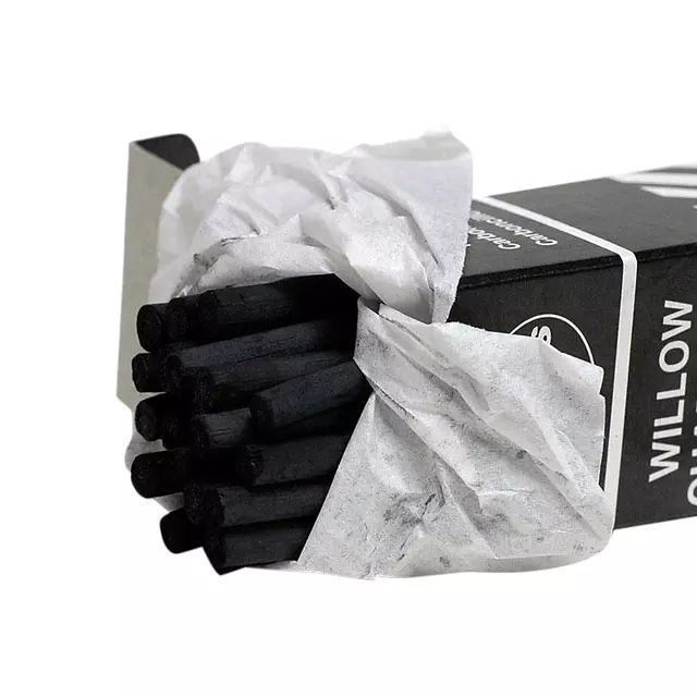 Een Houtskool Coates 5-6mm doos à 25 stuks koop je bij L&N Partners voor Partners B.V.