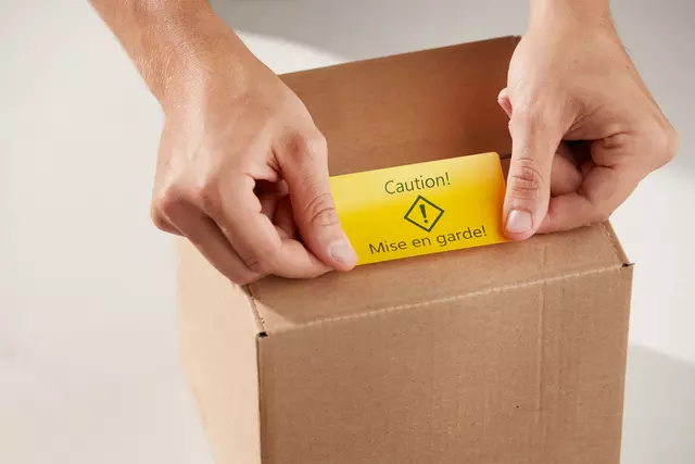 Een Etiket Dymo LabelWriter naamkaart 54x101mm 1 rol á 220 stuks geel koop je bij MV Kantoortechniek B.V.