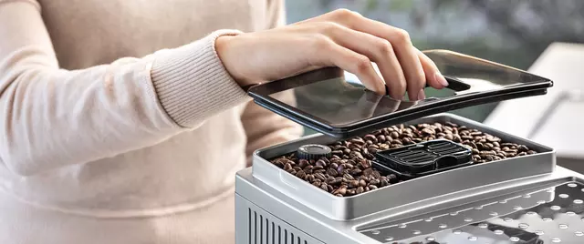 Een Koffiezetapparaat De'Longhi ECAM 22.110.SB volautomaat espresso koop je bij Goedkope Kantoorbenodigdheden