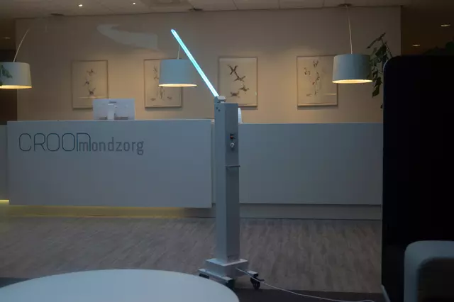 Een Lamp Uvix desinfectie UV-C extra large koop je bij Klik Office BV