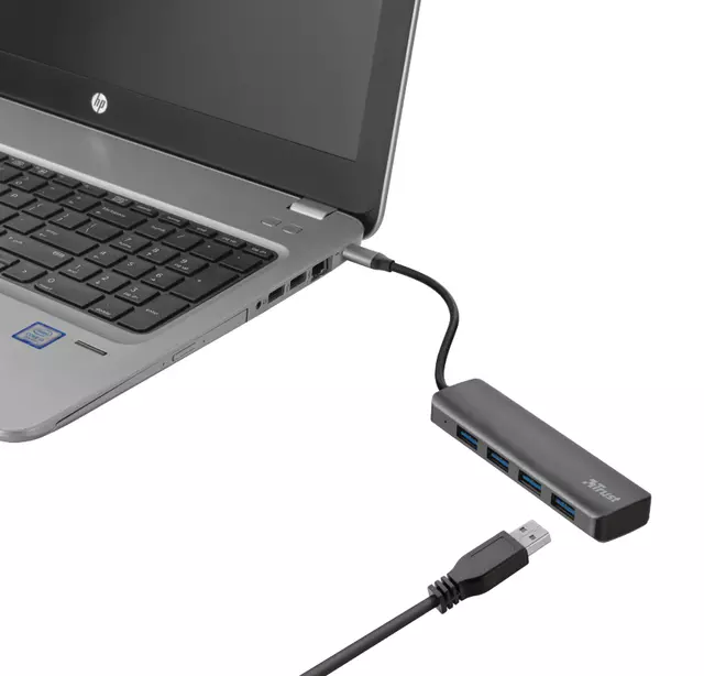Een Hub Trust Halyx USB-C 4-poorten USB-A 3.2 zwart koop je bij Totaal Kantoor Goeree