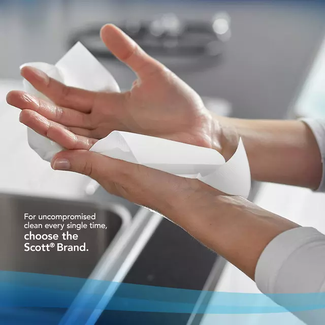 Een Handdoekrol Scott Slimroll 1-laags 165m wit 6657 koop je bij L&N Partners voor Partners B.V.