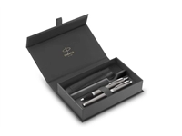 Een Balpen en vulpen Parker IM met etui stainless steel CT medium 3 stuks koop je bij NiceSupplies.nl