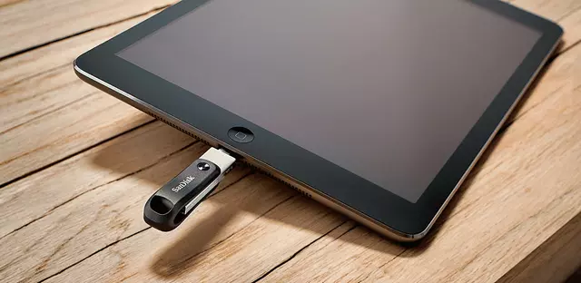 Een Usb-stick Sandisk iXpand-flashdrive Go 3.0 256GB koop je bij EconOffice