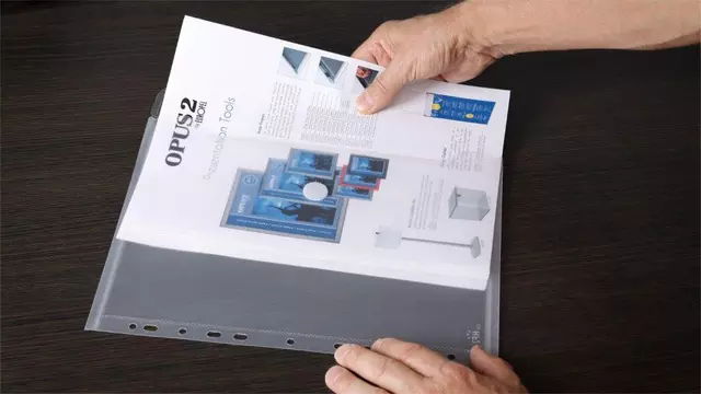 Een Enveloptas HF2 A4 240x310mm 11-gaats PP transparant wit koop je bij Van Leeuwen Boeken- en kantoorartikelen