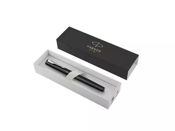 Een Rollerpen Parker Vector XL black medium koop je bij Kantoorvakhandel van der Heijde