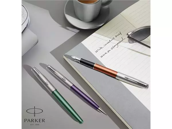 Een Vulpen Parker Sonnet Essential green lacquer CT fijn koop je bij Buro De Peuter