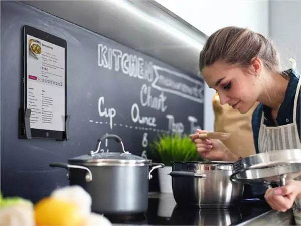 Een WANDHOUDER VOOR TABLET DURABLE VISIOCLIP koop je bij Kantoorvakhandel van der Heijde