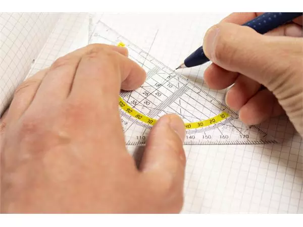 Een Geodriehoek Westcott 14cm transparant koop je bij Kantoorvakhandel van der Heijde