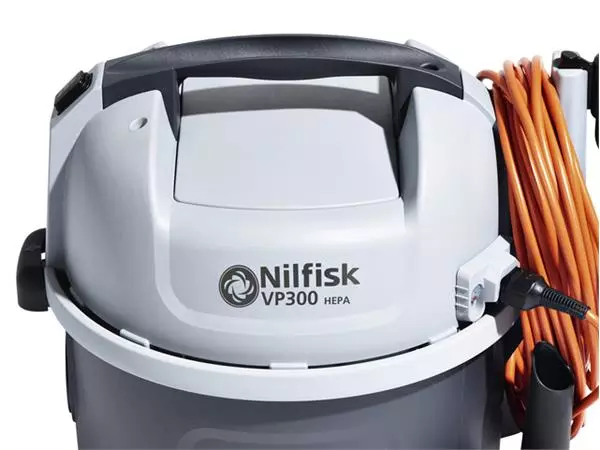 Een STOFZUIGER NILFISK VP300 BASIC 215W 220MBAR 10L koop je bij Kantoorvakhandel van der Heijde