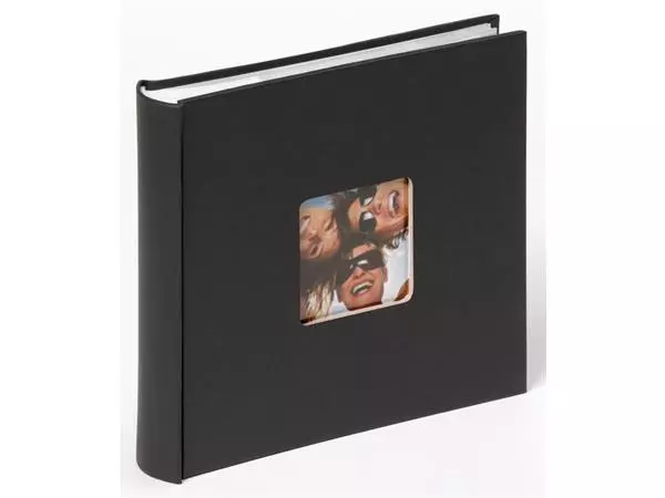 Een Fotoalbum Walther Fun 22x24cm tbv 200 foto's van 10x15cm zwart koop je bij Van Leeuwen Boeken- en kantoorartikelen