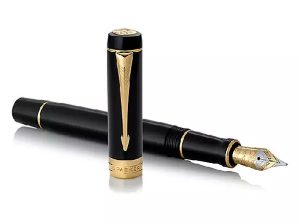 Een Stylo plume Parker Duofold Classic Black 18K GT Fin koop je bij Van Hoye Kantoor BV