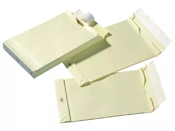 Een Envelop Quantore monsterzak 229x324x38mm zelfklevend creme 125 stuks koop je bij NiceSupplies.nl