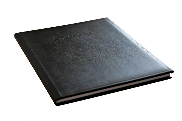 Een Condoleancealbum Kangaro 260x210mm zwart koop je bij Van Hoye Kantoor BV