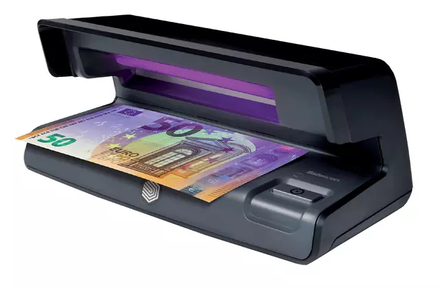 Een Valsgeld detector Safescan 50 UV zwart koop je bij EconOffice
