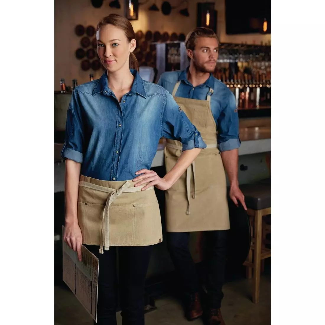 Een Chef Works Austin Denim kort schort naturel koop je bij ShopXPress