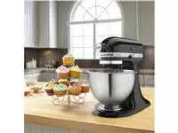 Een KitchenAid klassieke standmixer met kantelbare kop 4,3 liter 5K45SSEOB koop je bij ShopXPress