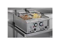 Vous pouvez acheter un Friteuse électrique double Buffalo Série 600 2 x 8L chez Supplierz BV