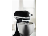 Een KitchenAid klassieke standmixer met kantelbare kop 4,3 liter 5K45SSEOB koop je bij Supplierz BV