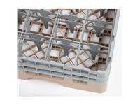 Vous pouvez acheter un Casier à verres 16 compartiments Camrack Cambro beige hauteur max 133mm chez Supplierz BV