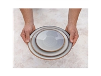 Vous pouvez acheter un Assiettes plates Olympia Drift gris uni 180 mm (lot de 6) chez Supplierz BV