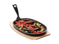 Een Olympia gietijzeren schaal/sizzle platter ovaal 28x19cm koop je bij Supplierz BV