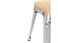 Vous pouvez acheter un Tabourets bistro bas en acier avec assise en bois Bolero (lot de 4) chez Supplierz BV