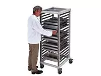 Een Cambro GN 2/1 trolley 18 etages voor 36x 1/1 GN bakken koop je bij ShopXPress