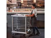 Een Cambro GN 2/1 trolley 9 etages voor 18x 1/1/ GN bakken koop je bij ShopXPress