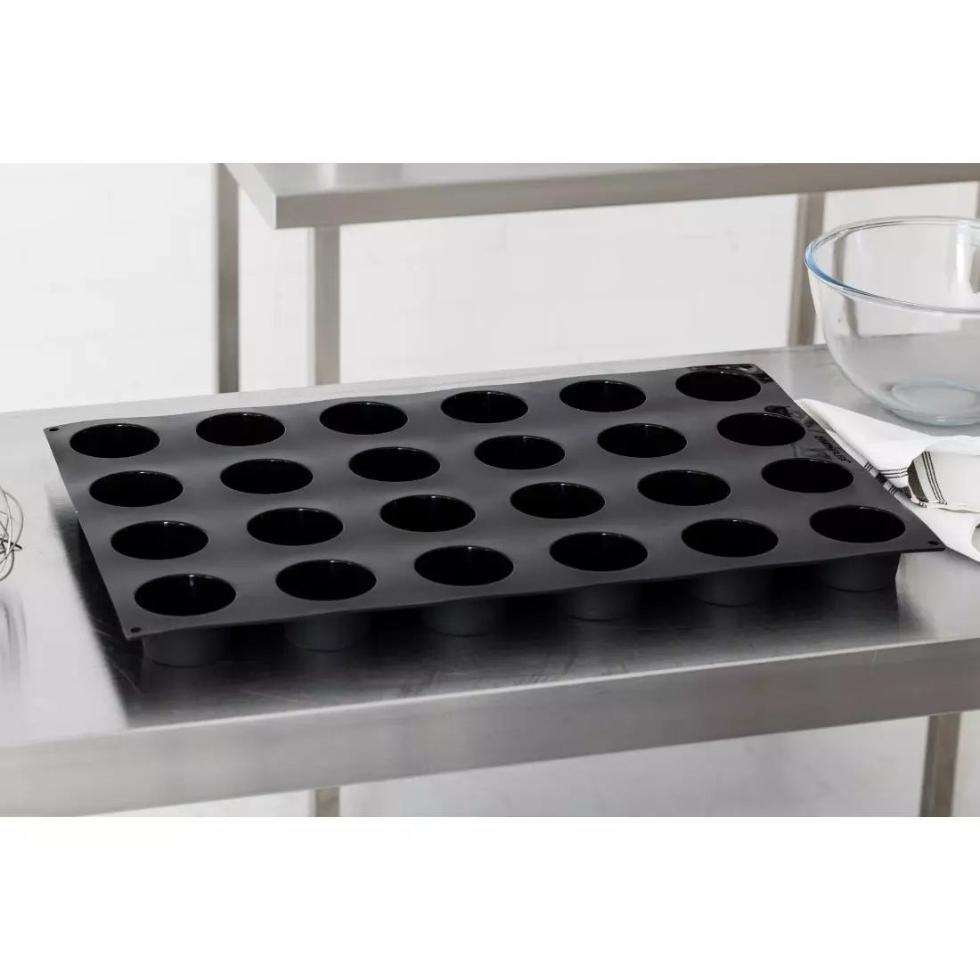 Een Pavoflex siliconen patisserievorm 24 muffins koop je bij ShopXPress