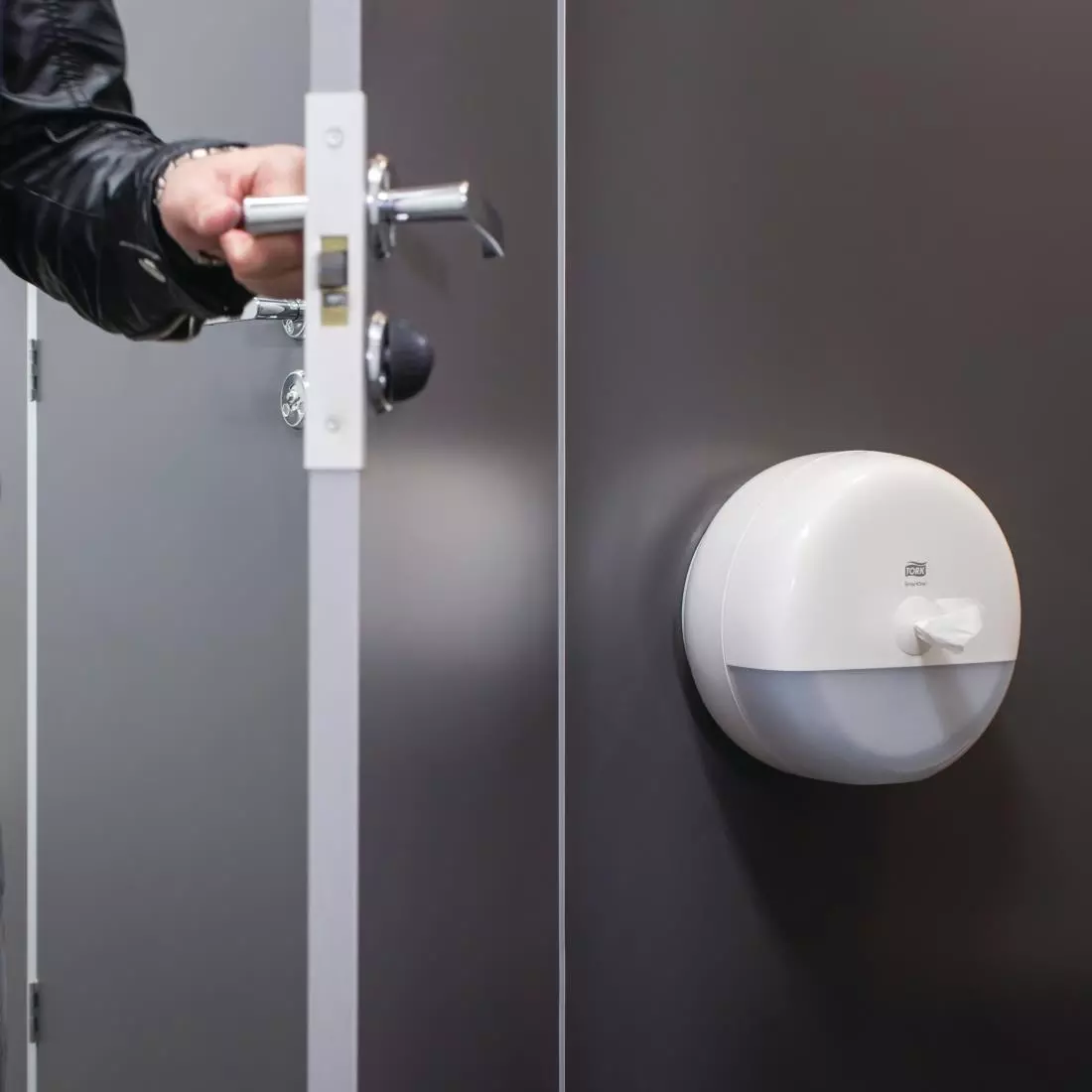Een Tork SmartOne toiletpapierdispenser koop je bij ShopXPress