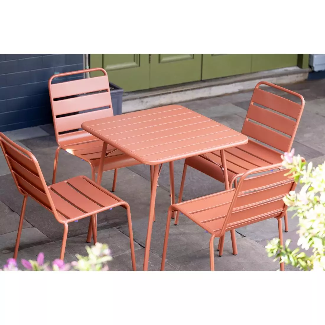 Een Bolero Terracotta vierkante stalen lattentafel - 700 mm koop je bij ShopXPress