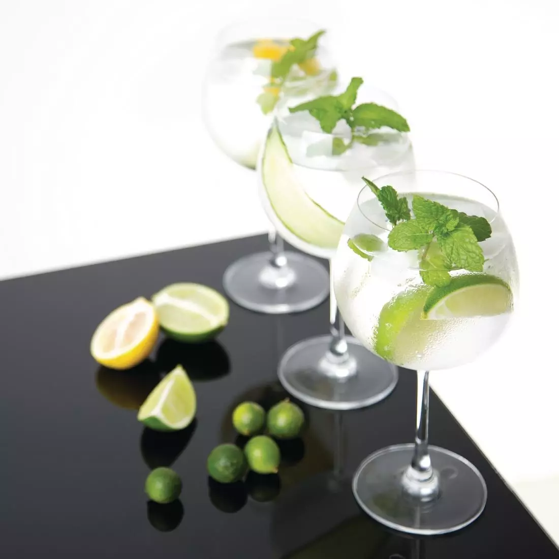 Een Olympia Bar Collection kristallen gin tonic glazen 645ml (6 stuks) koop je bij ShopXPress