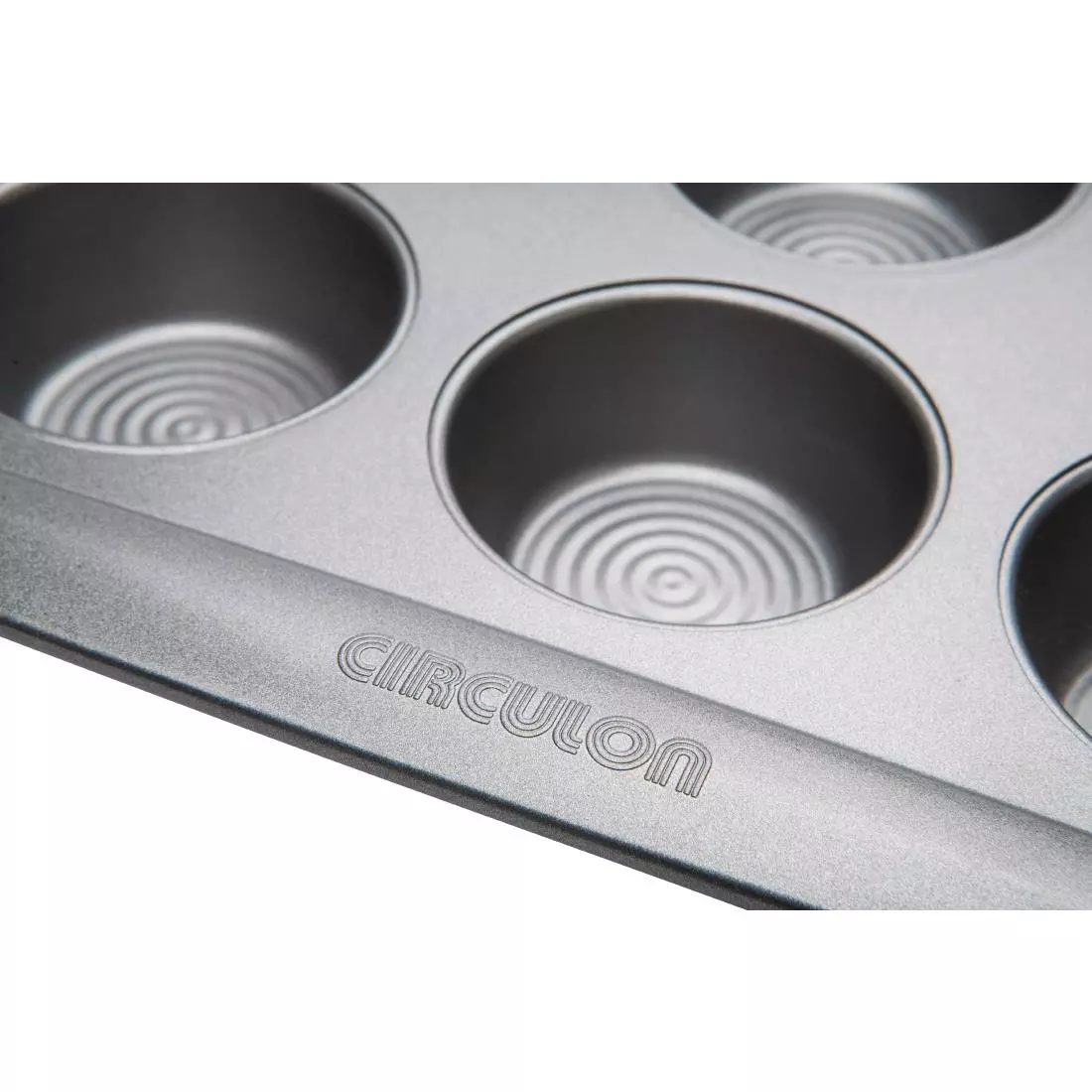 Een Circulon carbonstalen anti-kleef bakvorm voor 12 muffins 39,5 x 28cm koop je bij ShopXPress