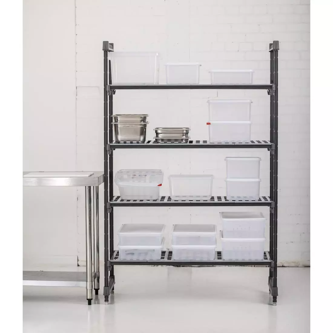 Een Cambro stelling 183cm hoog 4 planken - 54cm diep - 122cm breed koop je bij ShopXPress