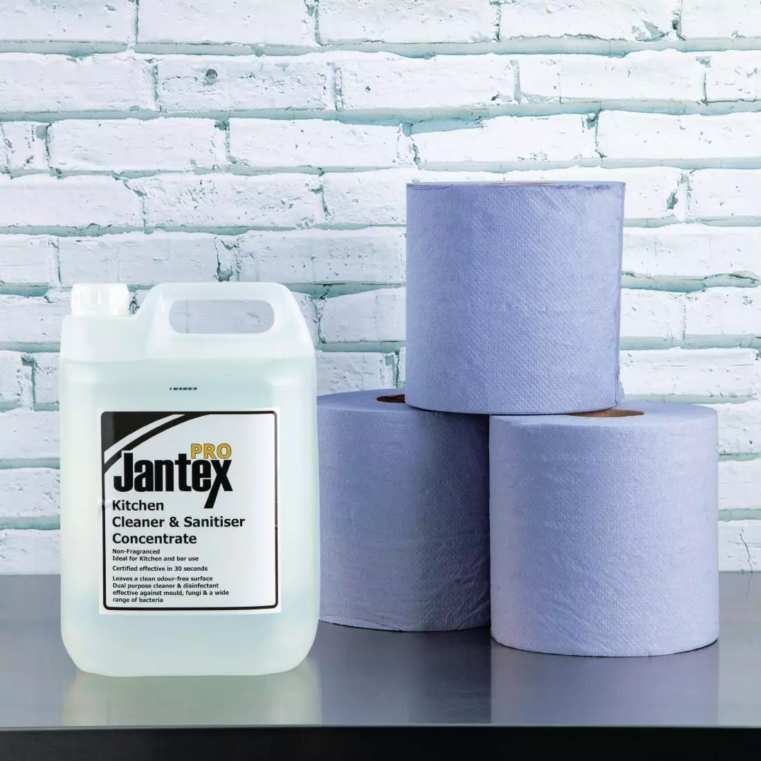 Een Jantex centrefeed 2-laags handdoekrollen blauw 120m (6 stuks) koop je bij ShopXPress