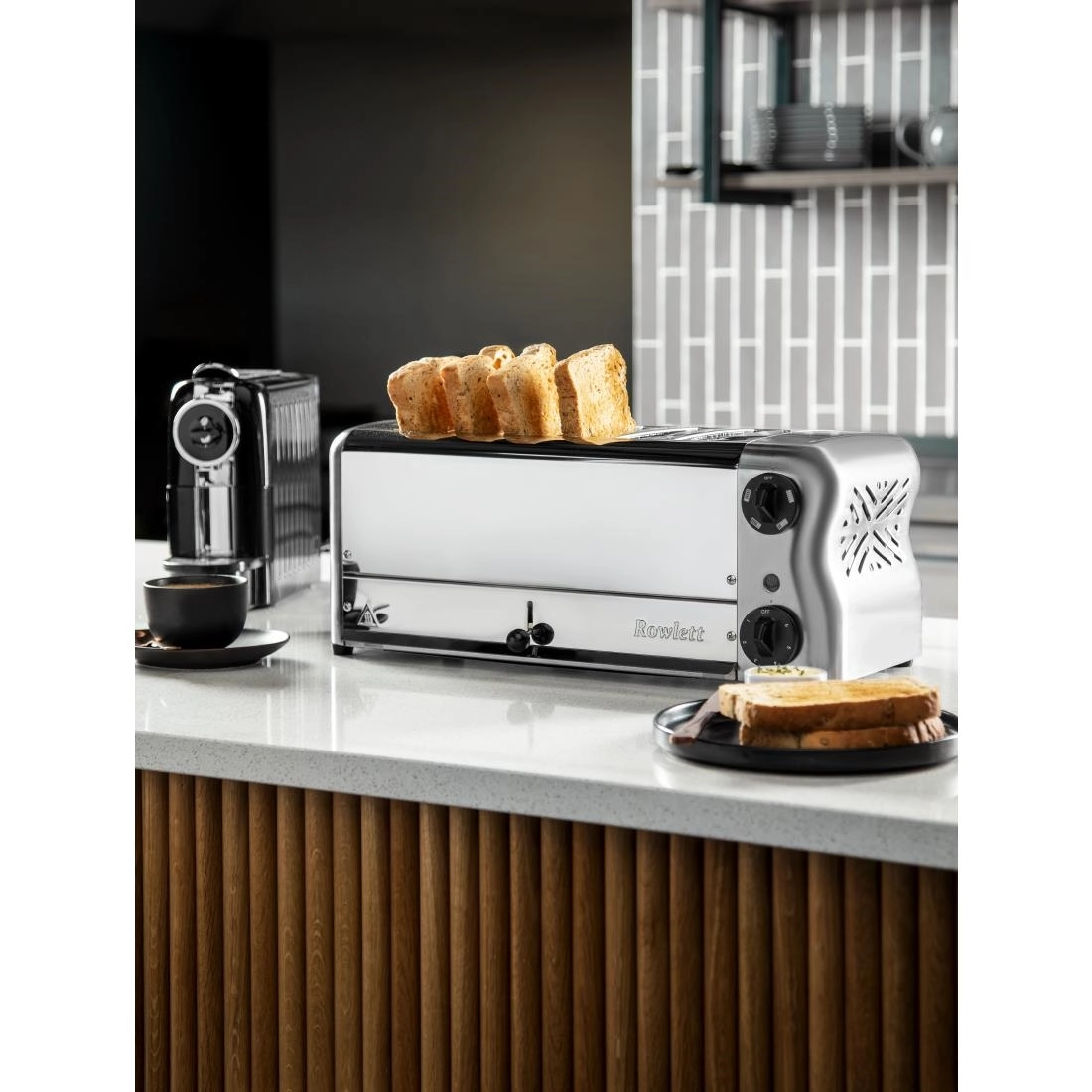 Sie können einen Rowlett Esprit 6 Slot Toaster Chrom mit 2 zusätzlichen Elementen und Sandwichkäfig bei Supplierz BV kaufen