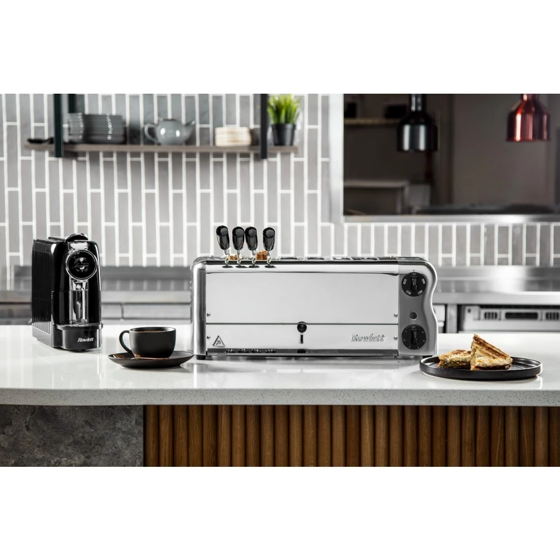 Sie können einen Rowlett Esprit 6 Slot Toaster Chrom mit 2 zusätzlichen Elementen und Sandwichkäfig bei Supplierz BV kaufen