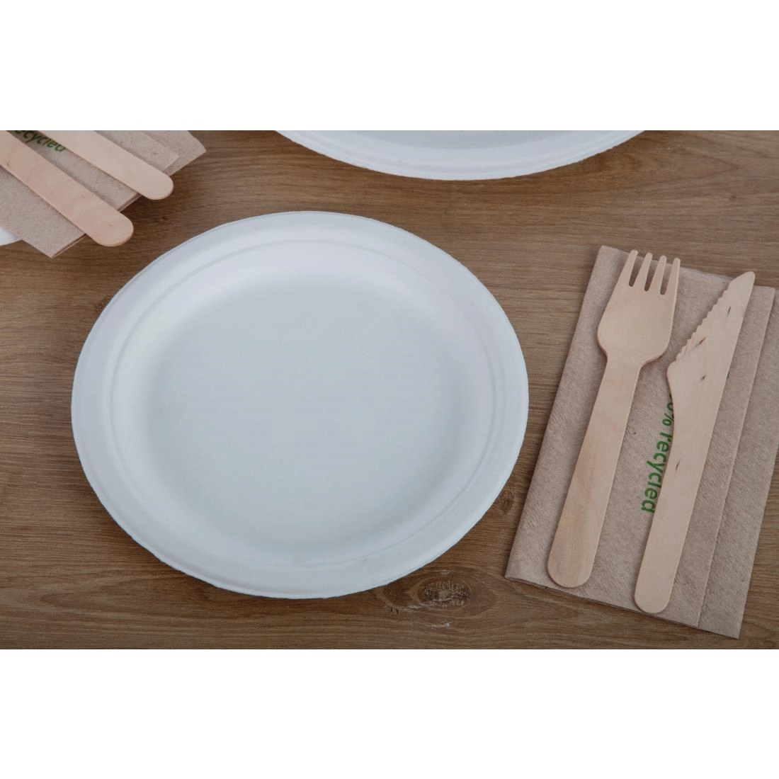 Een Fiesta Compostable composteerbare bagasse borden 17,9cm (50 stuks) koop je bij Supplierz BV