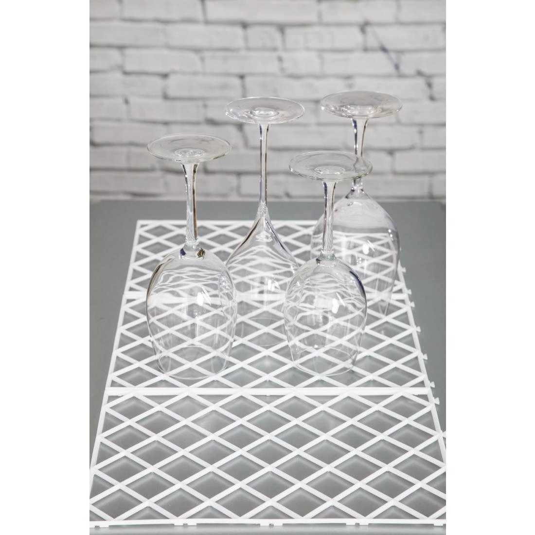 Vous pouvez acheter un Tapis à verres (Lot de 10) chez Supplierz BV