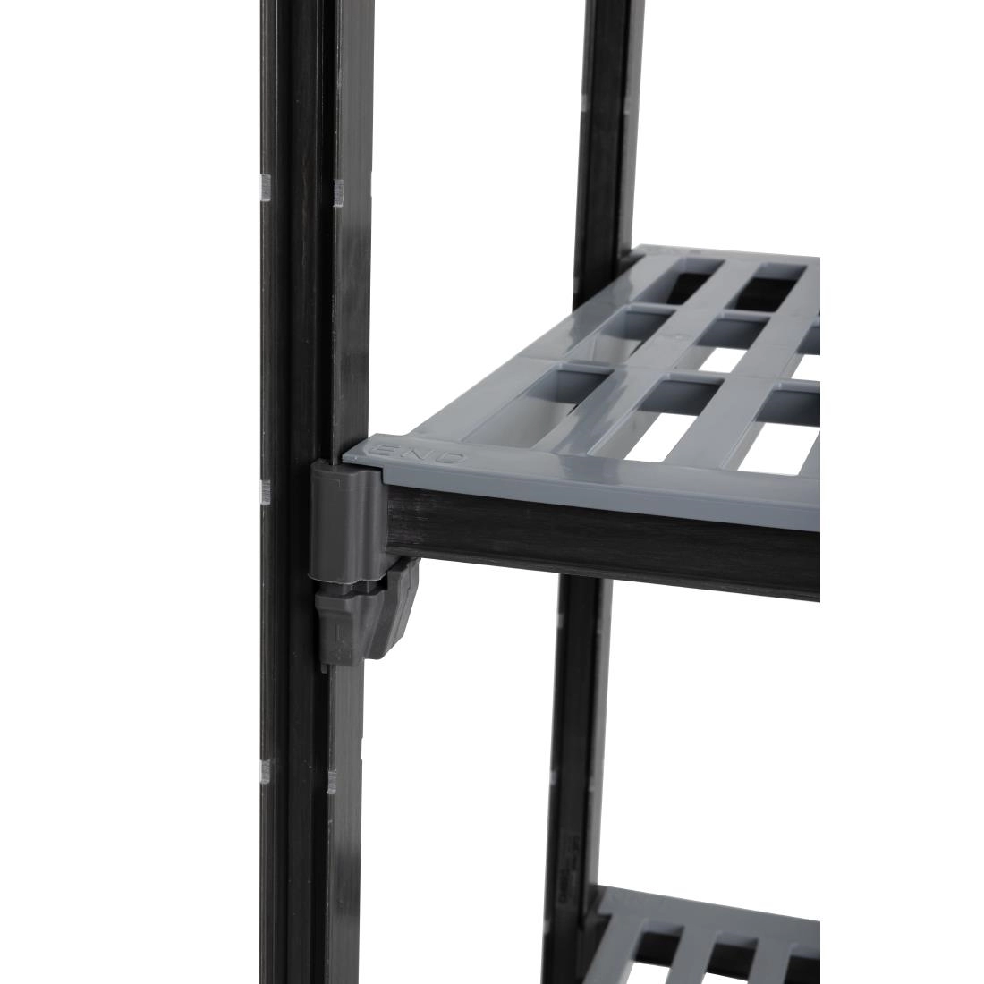 Een Cambro stelling 183cm hoog 4 planken - 54cm diep - 137cm breed koop je bij Supplierz BV