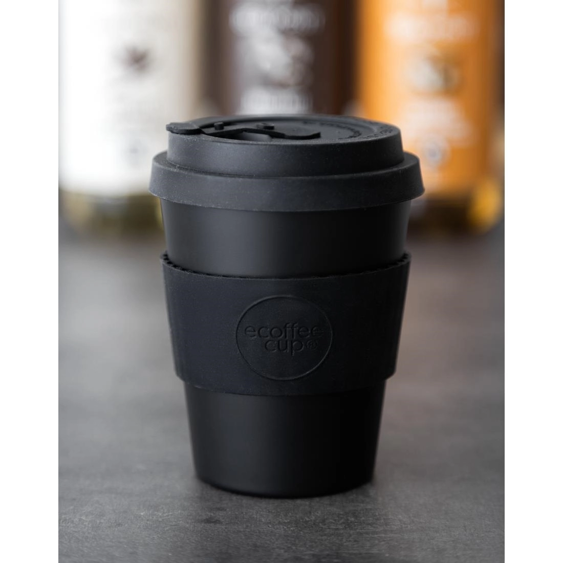 Een Kerr & Napier Ecoffee Cup herbruikbare bamboe koffiebeker zwart 340ml koop je bij Supplierz BV