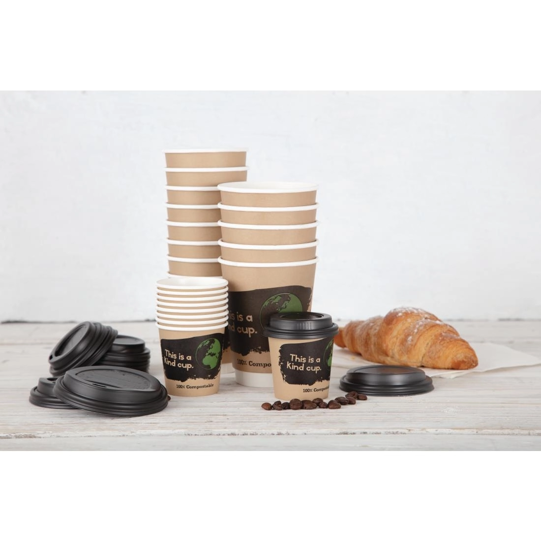 Een Fiesta Compostable composteerbare deksels voor 34cl koffiebekers (50 stuks) koop je bij Supplierz BV