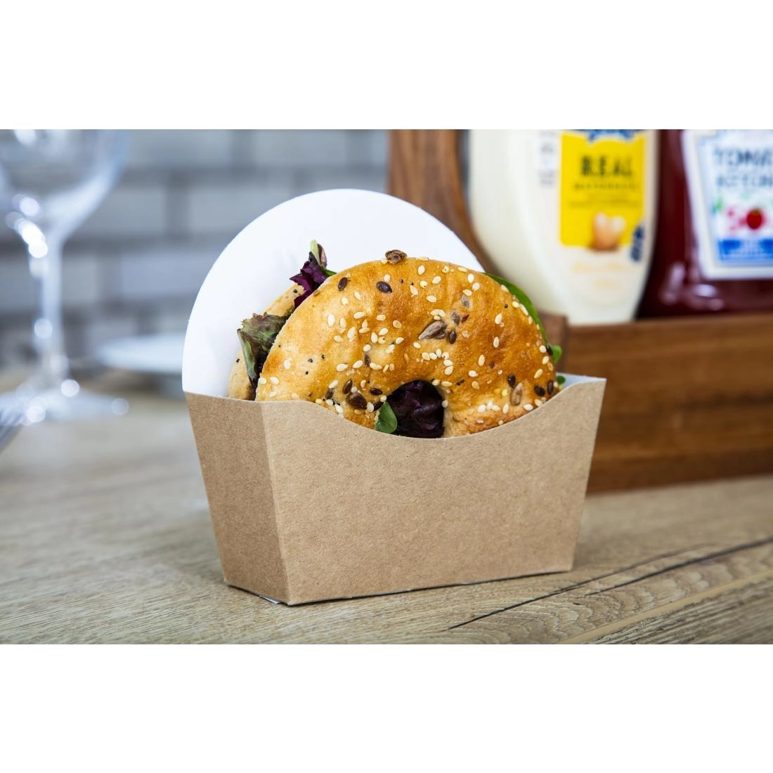 Vous pouvez acheter un Etuis à bagel kraft compostables Colpac (lot de 1000) chez Supplierz BV