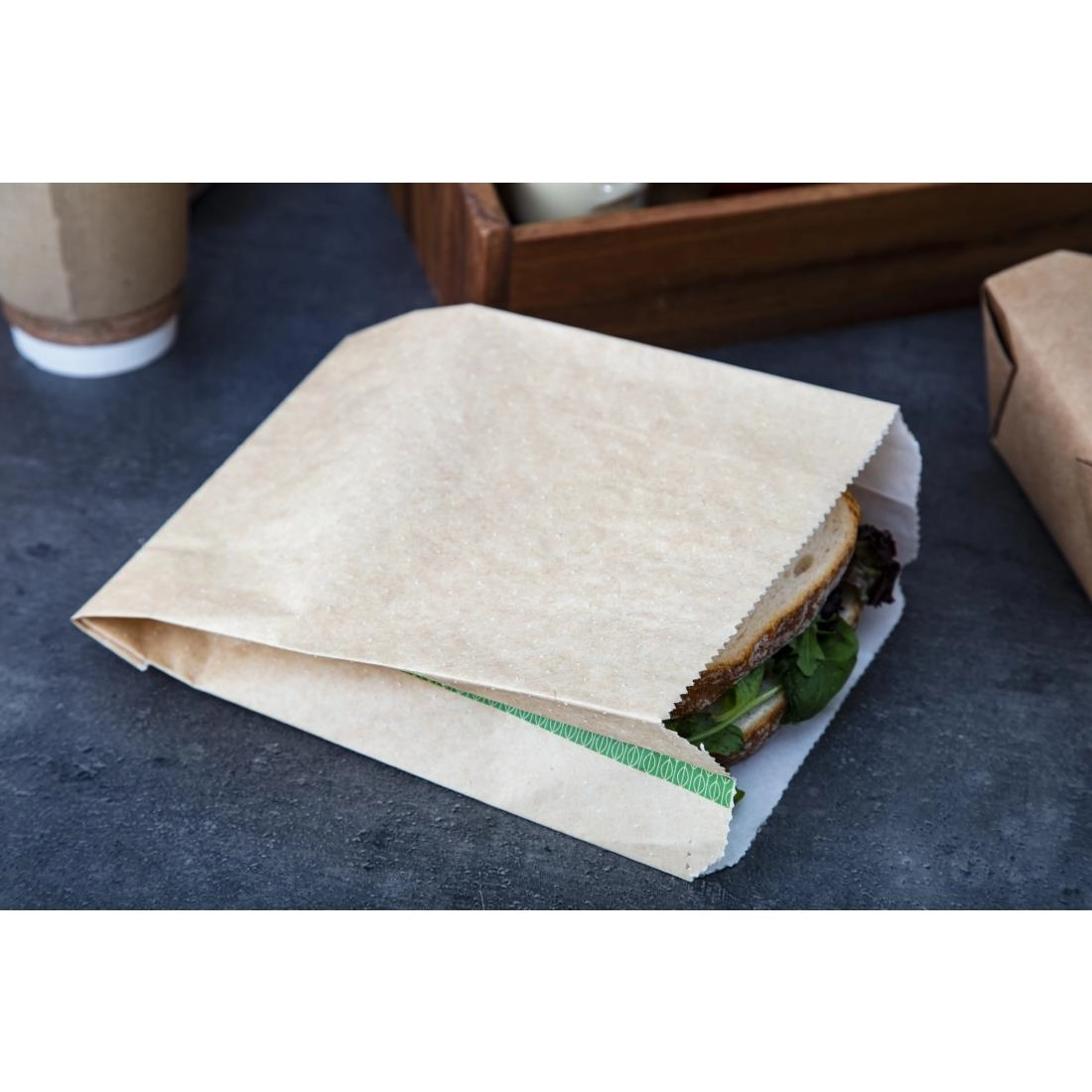 Een Vegware composteerbare warmhoudzakken 229x165mm (500 stuks) koop je bij Supplierz BV