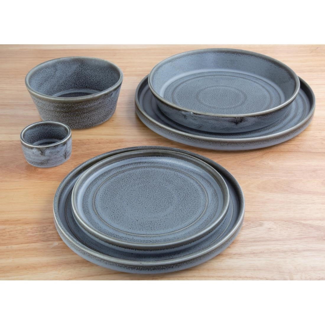 Sie können einen Olympia Cavolo Holzkohle Dusk Dipping Dish 67mm (12 Stück) bei Supplierz BV kaufen