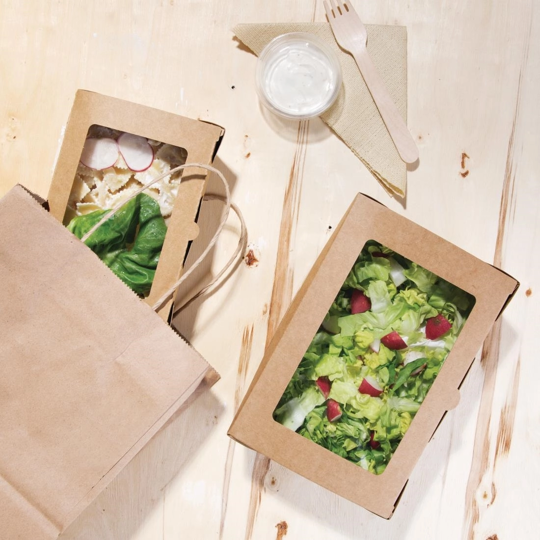 Een Fiesta Recyclable saladeboxen met PET venster 1200ml (150 stuks) koop je bij Supplierz BV