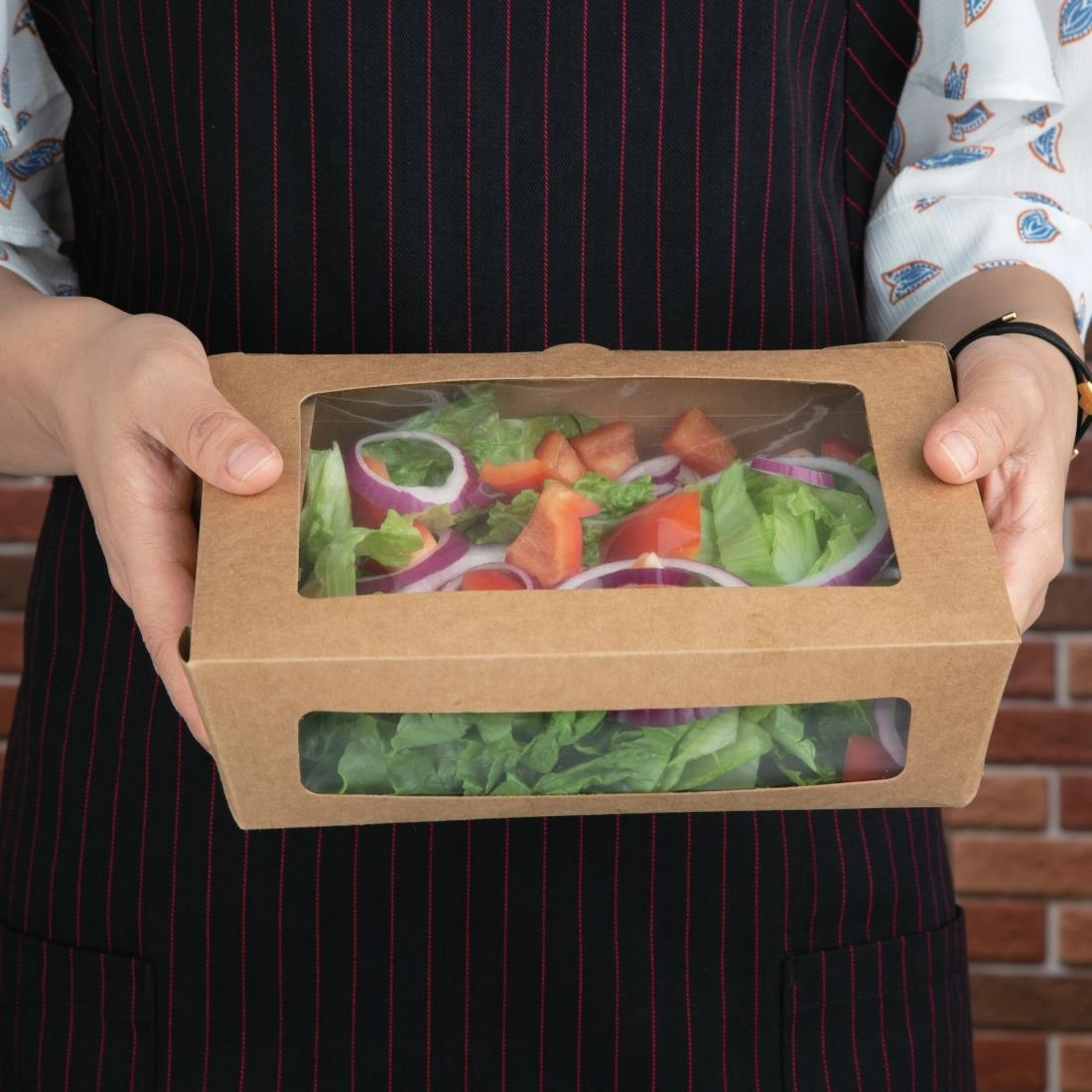 Een Fiesta Recyclable saladeboxen met PET venster 1600ml (100 stuks) koop je bij Supplierz BV