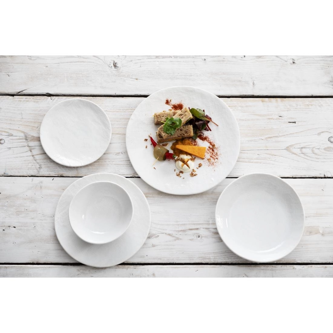 Vous pouvez acheter un Assiettes plates Olympia Denim White 180 mm (lot de 6) chez Supplierz BV