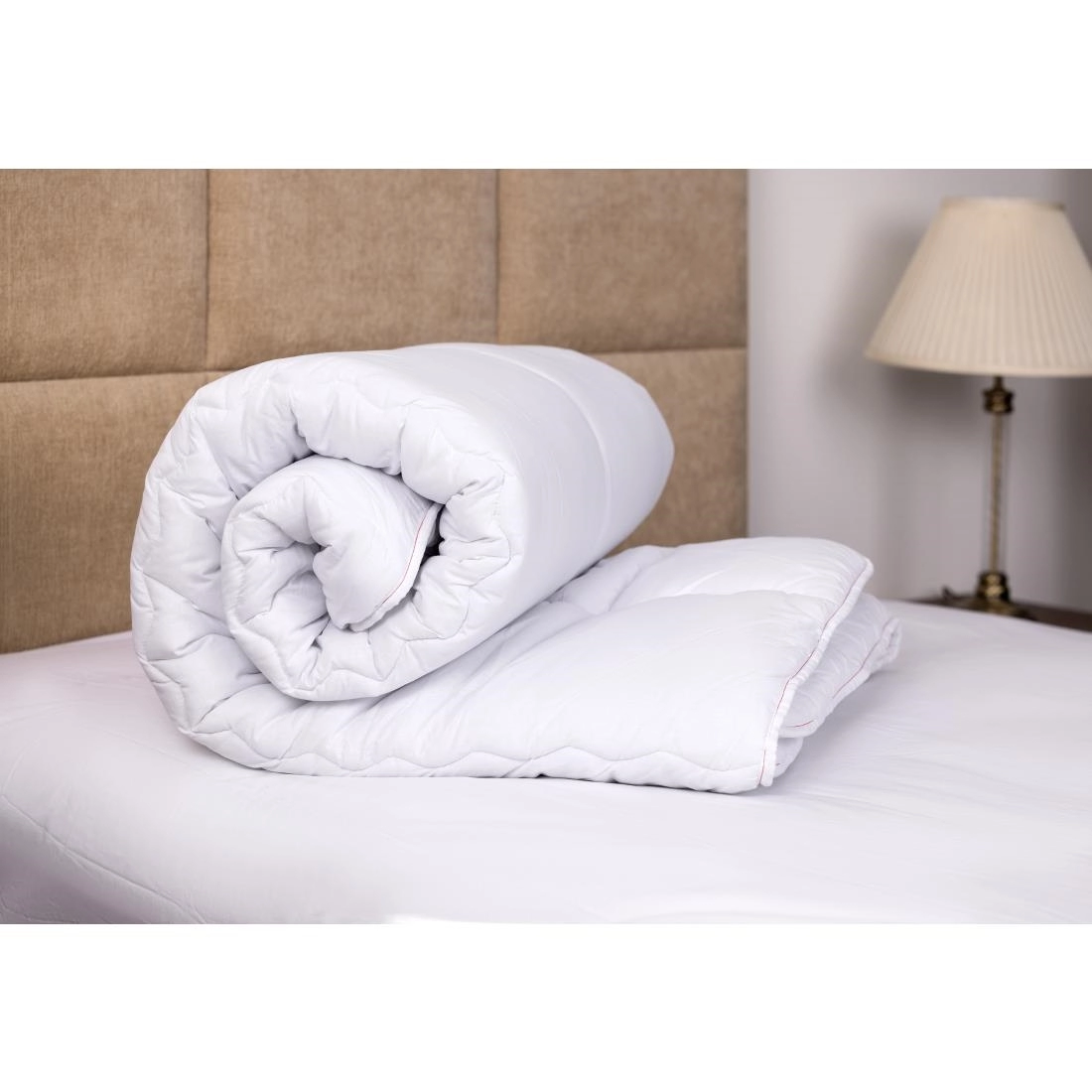 Vous pouvez acheter un Couette lit double Mitre Comfort chez Supplierz BV